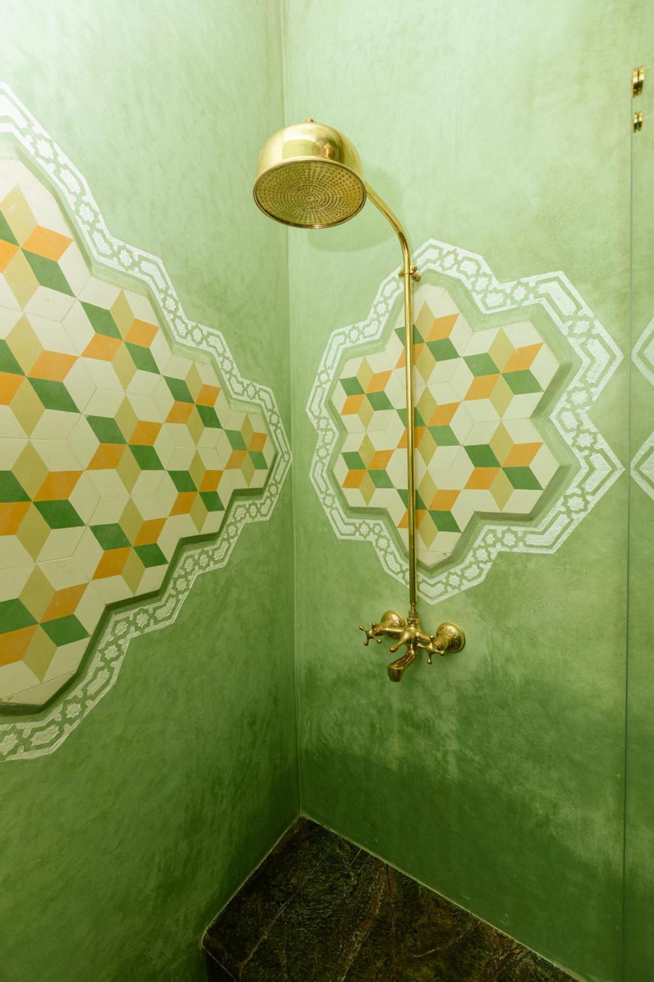 Colorful Traditional Riad W/Views Of Spain 丹吉尔 外观 照片